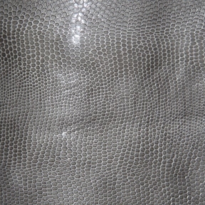 Szürke kígyó mintás lakk táska bőr